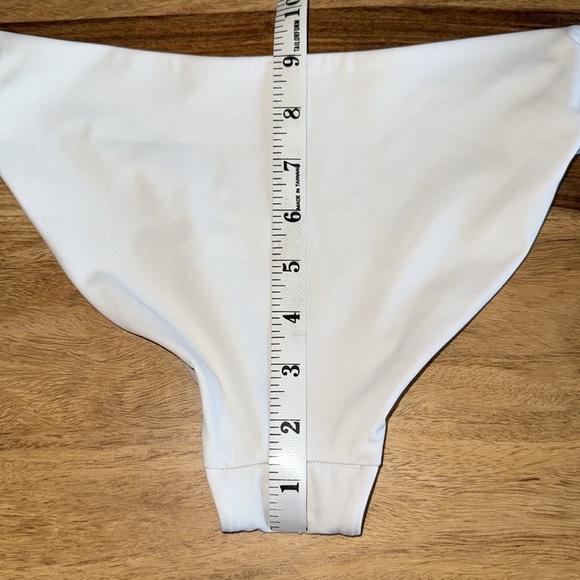 Lululemon White Lattice Weave Bikini Bottom - Picture 5 of 5
